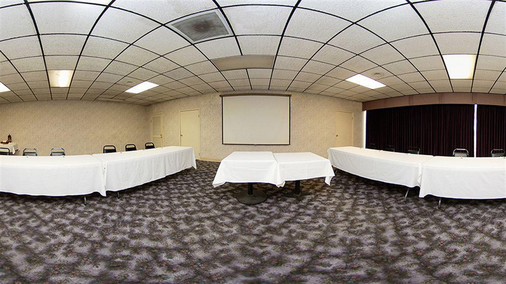 במוטל Ramada By Wyndham יומה מראה חיצוני תמונה