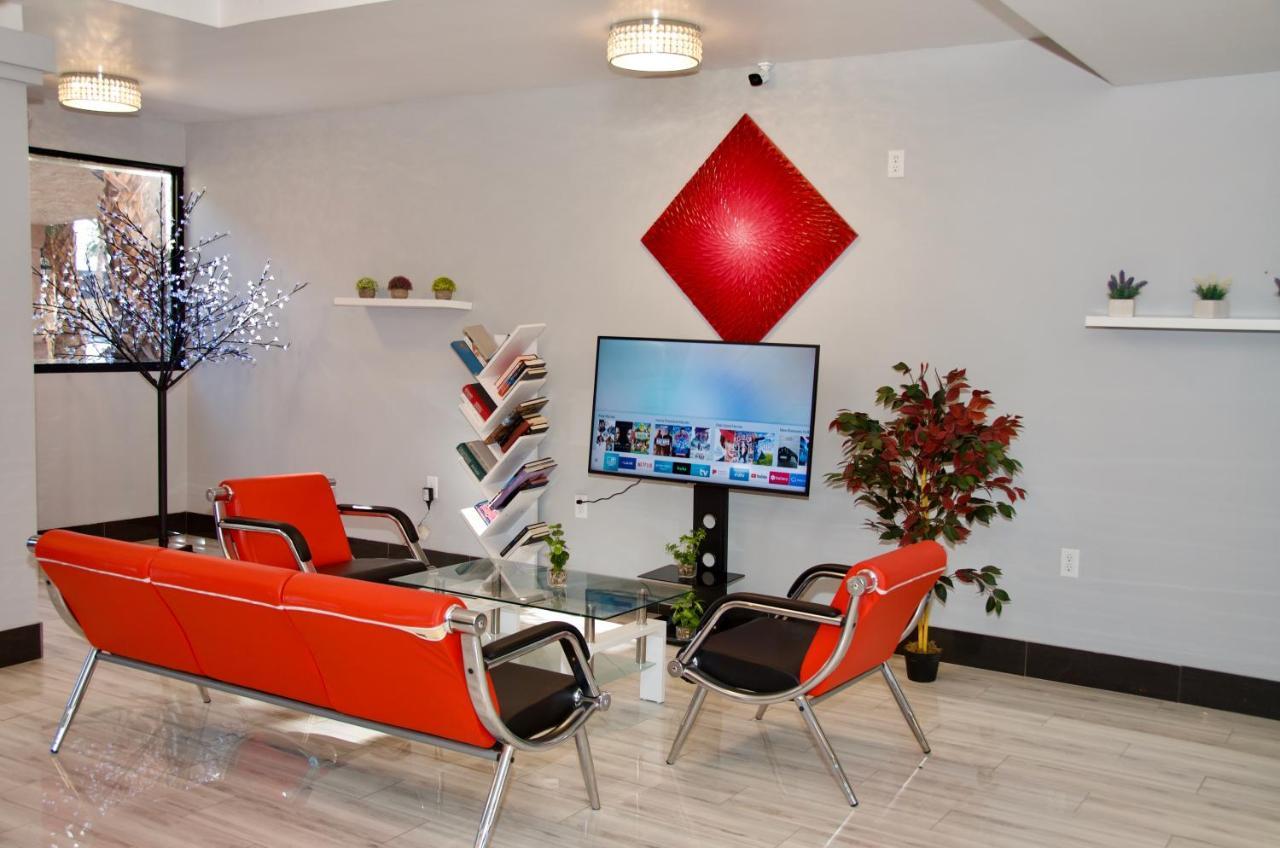 במוטל Ramada By Wyndham יומה מראה חיצוני תמונה