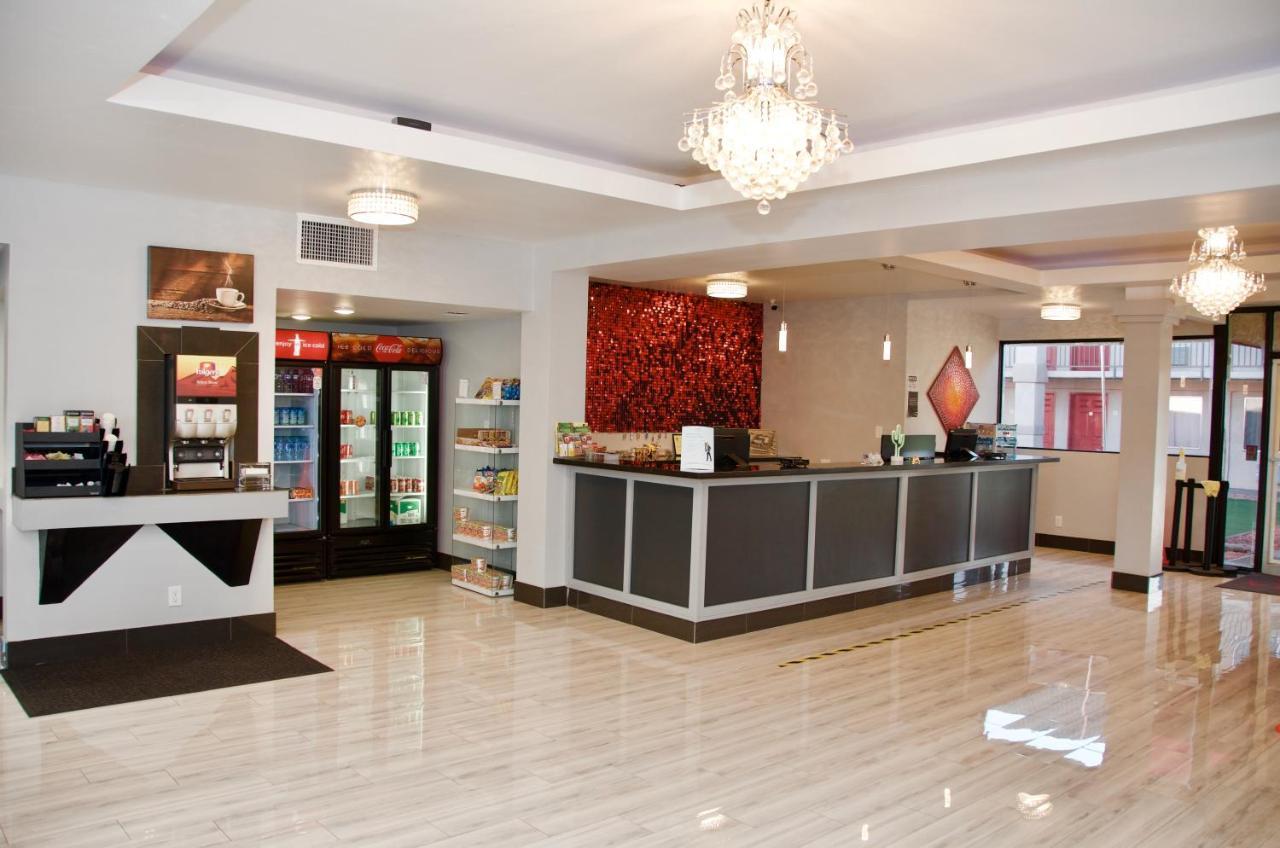 במוטל Ramada By Wyndham יומה מראה חיצוני תמונה